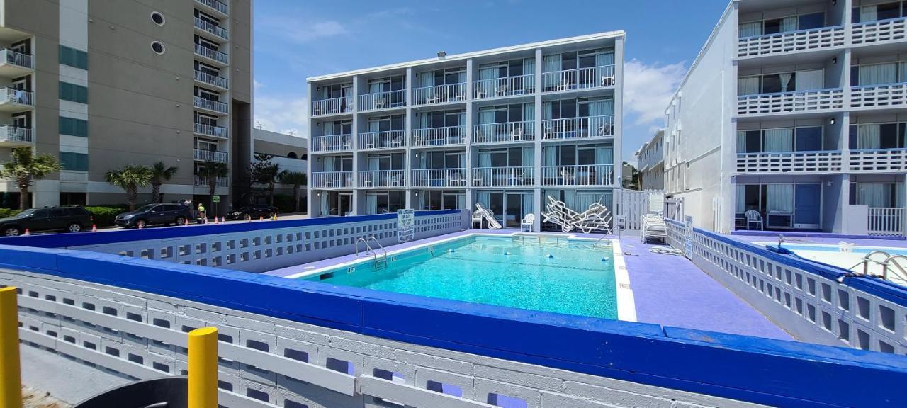Oceanfront Twilight Surf Hotel Myrtle Beach Exterior photo