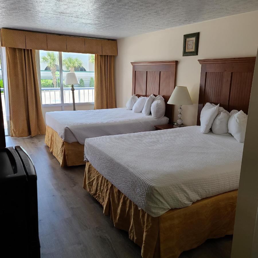 Oceanfront Twilight Surf Hotel Myrtle Beach Room photo